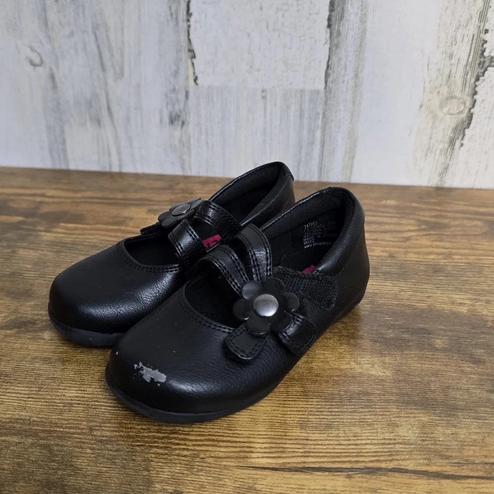 Rachel Shoes Black Kids Dress Shoes with Floral Accent Toddler Girls Size 6